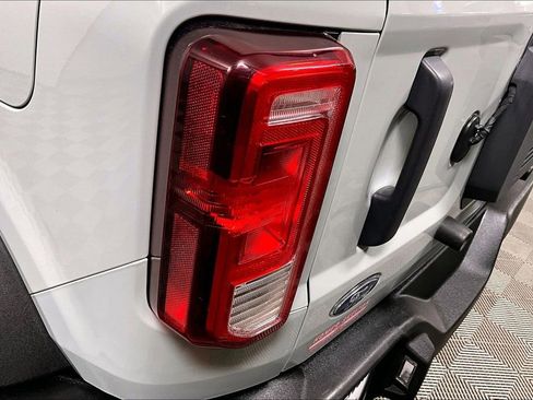 Used 2021 Ford Bronco Big Bend image 28