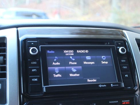 Used 2014 Toyota Tacoma 4x4 Double Cab image 34