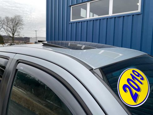 Used 2019 Toyota Tacoma TRD Off-Road image 5