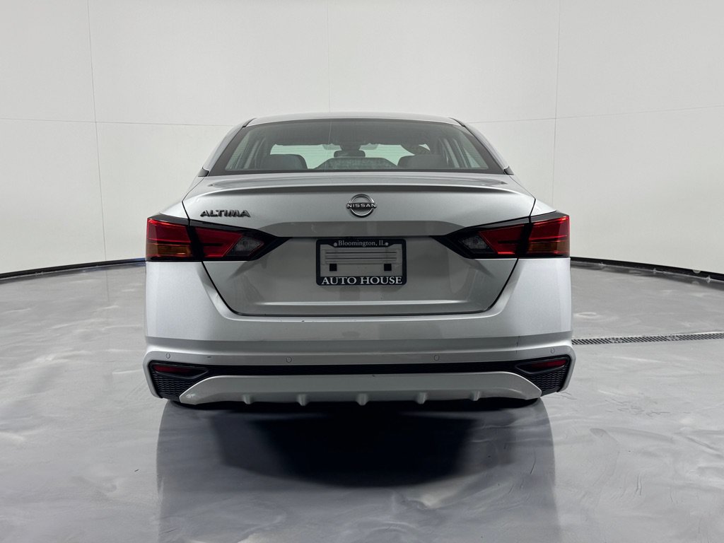 Used 2024 Nissan Altima 2.5 S FWD image 6