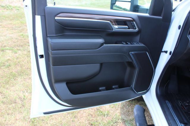 Used 2024 Chevrolet Silverado 2500 LT AWD/4WD image 22