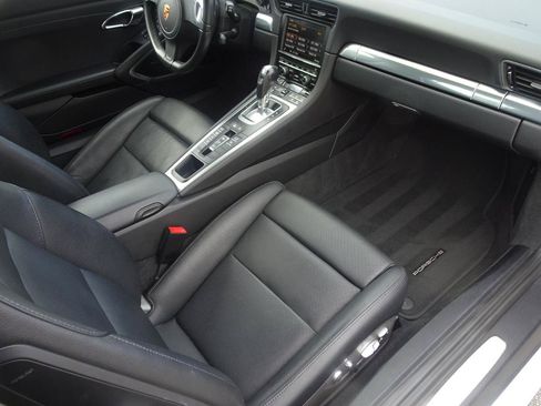 Used 2016 Porsche 911 Carrera S RWD image 13