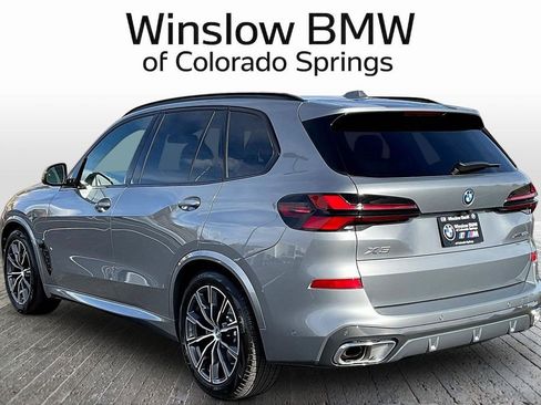 Used 2025 BMW X5 xDrive50e w/ M Sport Package AWD/4WD image 4