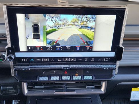 Used 2025 GMC Hummer EV 3X w/ LPO, Sport Package image 17