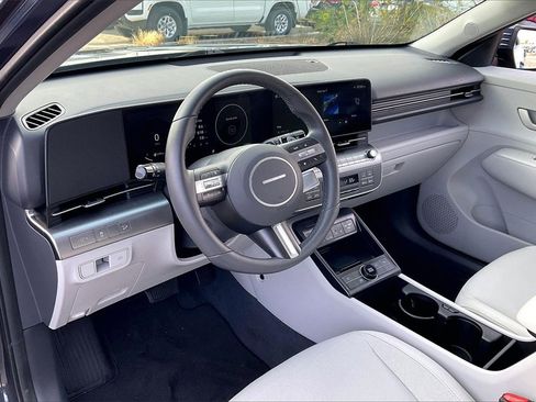 Used 2024 Hyundai Kona SEL w/ Convenience Package image 13