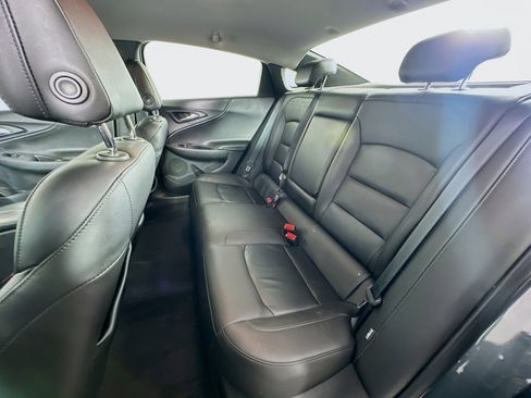 Used 2018 Chevrolet Malibu LT w/ Leather Package image 25