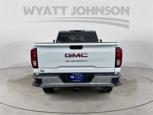Used 2024 GMC Sierra 2500 Pro image 4