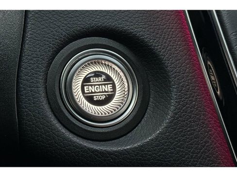 Used 2022 Mercedes-Benz GLC 300 image 35