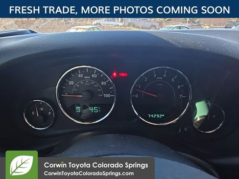 Used 2016 Jeep Wrangler Unlimited Rubicon w/ Connectivity Group image 14