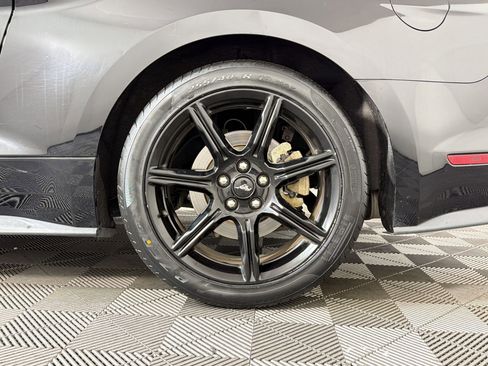 Used 2020 Ford Mustang Coupe w/ Black Accent Package RWD image 10
