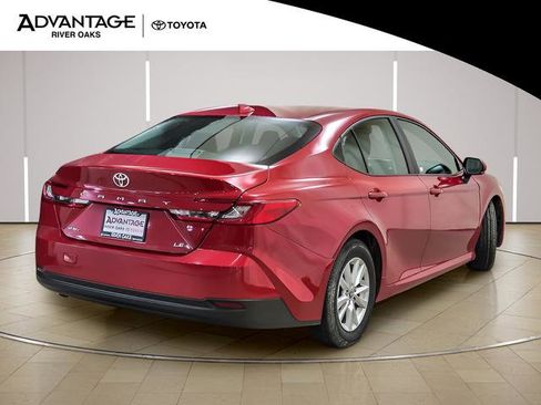 Certified 2025 Toyota Camry LE image 7