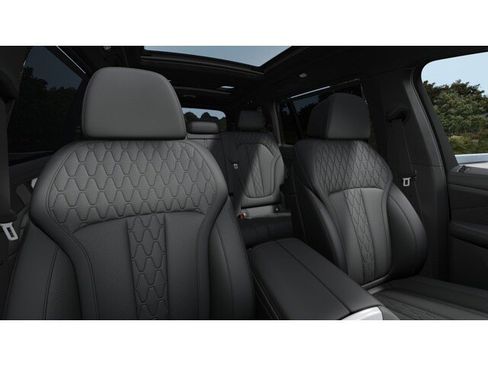 New 2026 BMW X7 M60i w/ Executive Package AWD/4WD image 11