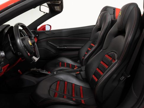 Used 2018 Ferrari 488 Spider RWD image 36