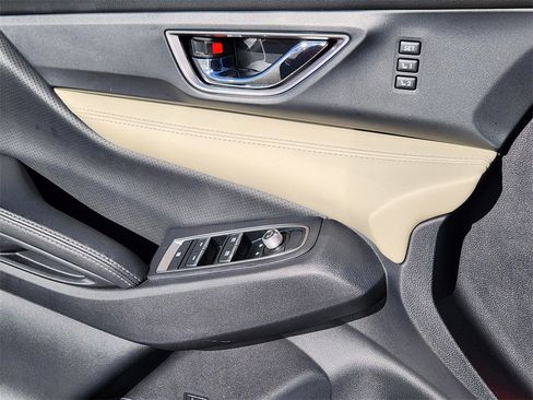 Used 2021 Subaru Ascent Limited w/ Technology Package image 3