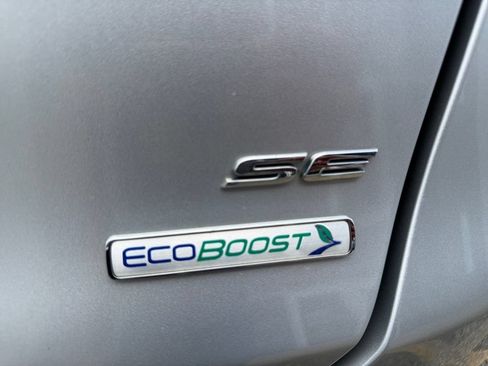Used 2015 Ford Fusion SE w/ Equipment Group 202A FWD image 43