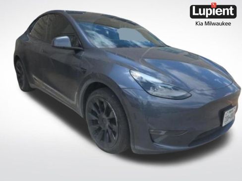 Used 2023 Tesla Model Y Long Range AWD/4WD image 1