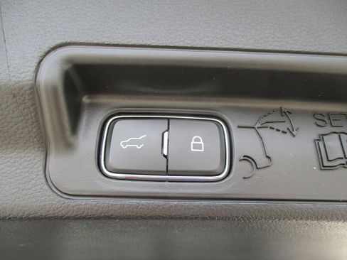 Used 2024 Ford Explorer XLT w/ Equipment Group 202A image 44