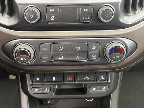 Used 2022 GMC Canyon AT4 AWD/4WD image 18