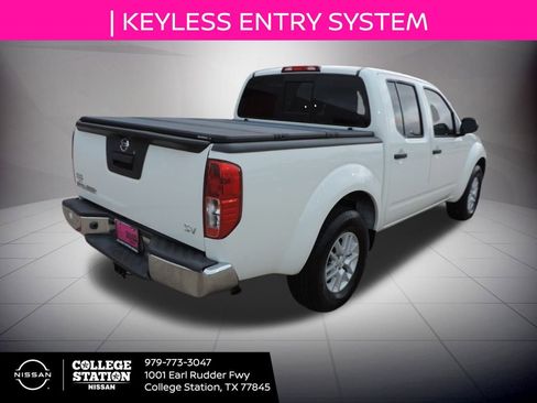 Used 2021 Nissan Frontier SV image 4