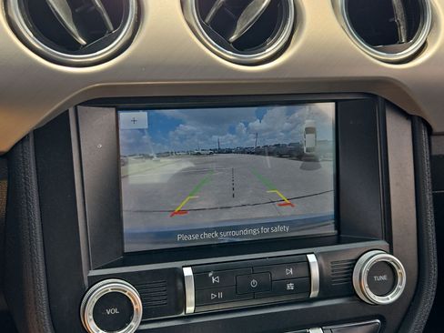 Used 2020 Ford Mustang Premium RWD image 23
