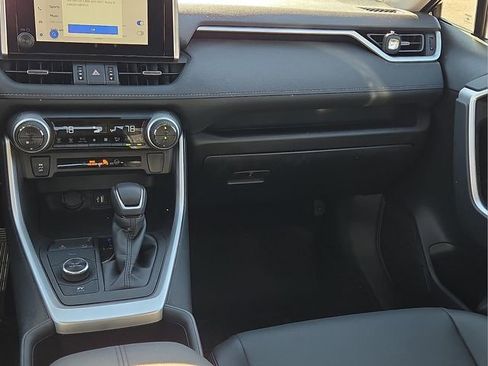 Used 2024 Toyota RAV4 XLE Premium image 19
