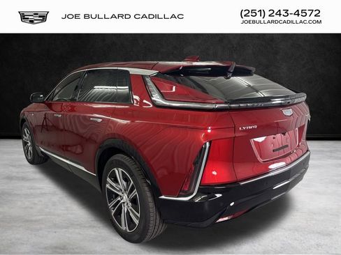 New 2026 Cadillac Lyriq Premium Luxury w/ LPO, Floor Liner Package image 4