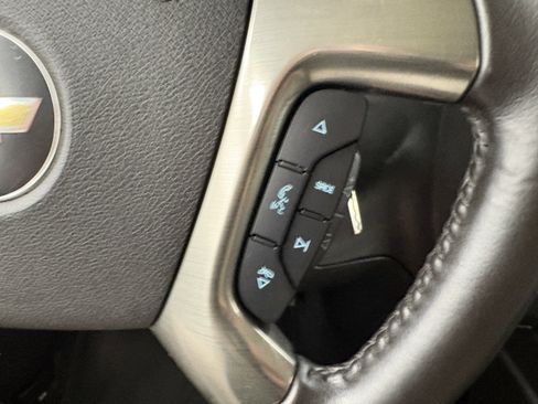 Used 2019 Chevrolet Express 3500 w/ Driver Convenience Package image 32