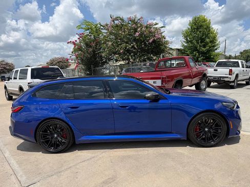 Used 2026 BMW M5 Touring AWD/4WD image 27