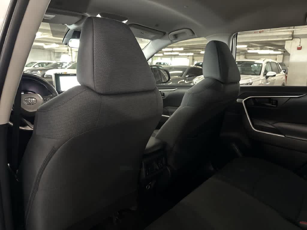 Used 2025 Toyota RAV4 LE FWD image 22