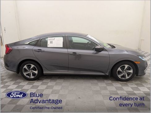 Used 2019 Honda Civic LX image 2