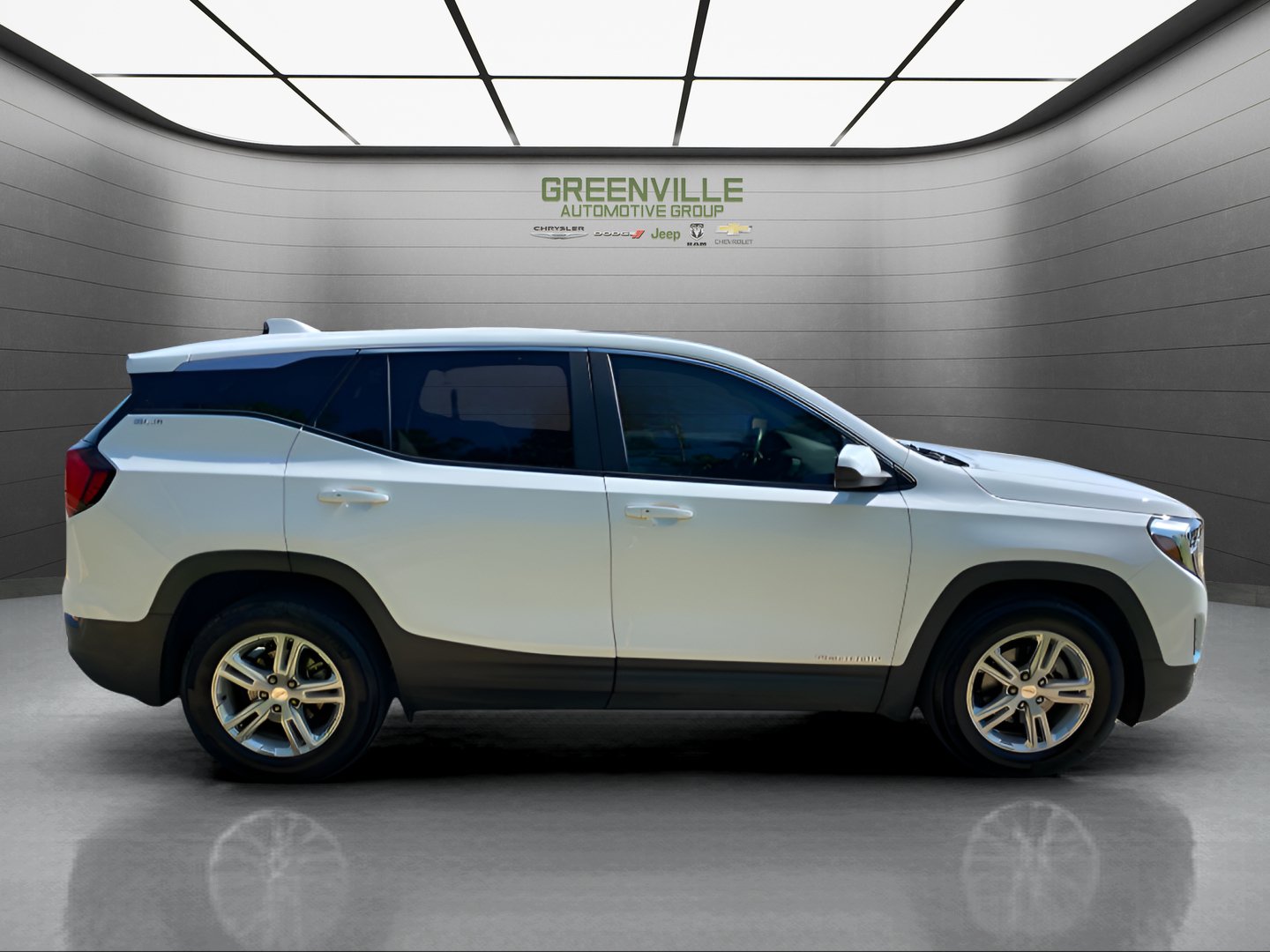 Used 2021 GMC Terrain SLE FWD image 8