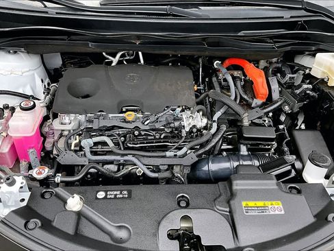 Used 2023 Toyota Sienna Platinum AWD/4WD image 31