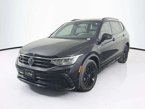 Used 2022 Volkswagen Tiguan SE R-Line FWD image 3