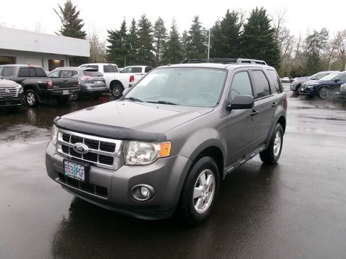 Used 2012 Ford Escape XLT image 1