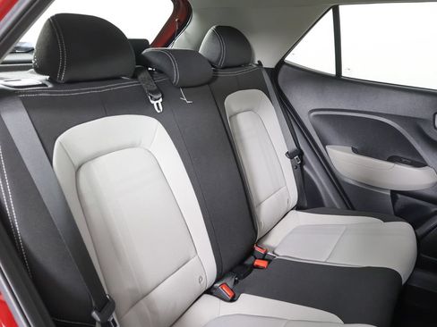 Certified 2024 Hyundai Venue SEL FWD image 28