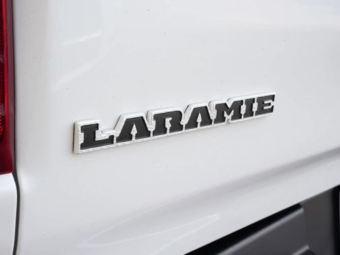 Used 2019 RAM 1500 Laramie image 19