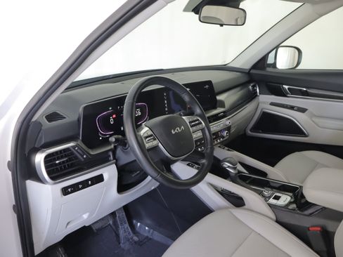 Used 2024 Kia Telluride S w/ S Sunroof Package AWD/4WD image 10