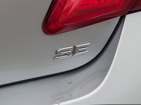 Used 2007 Toyota Camry SE image 17