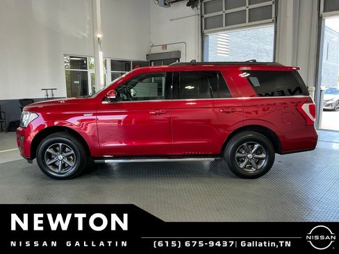Used 2021 Ford Expedition XLT AWD/4WD image 3