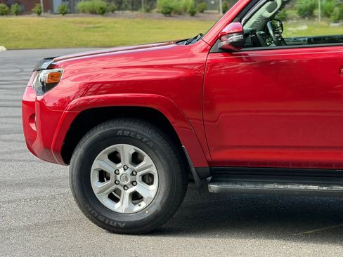 Used 2016 Toyota 4Runner SR5 Premium AWD/4WD image 9