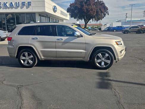 Used 2015 Jeep Grand Cherokee Overland AWD/4WD image 3