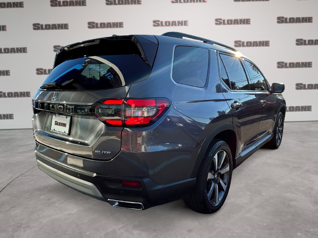 Used 2025 Honda Pilot Elite image 5