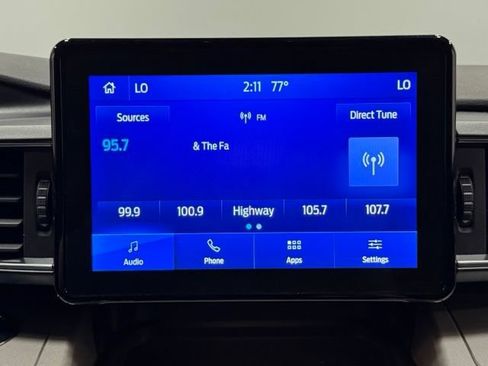 Used 2023 Ford Explorer XLT w/ Equipment Group 202A AWD/4WD image 23