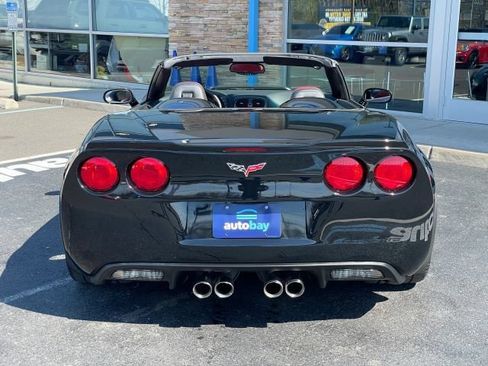 Used 2013 Chevrolet Corvette 427 w/ 1SB Preferred Equipment Group RWD image 14