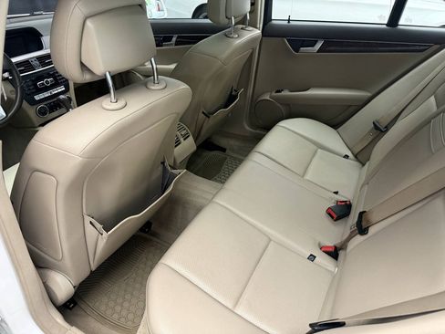 Used 2013 Mercedes-Benz C 250 Sedan image 17