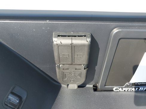 New 2026 GMC Sierra 1500 SLT w/ SLT Premium Plus Package image 6