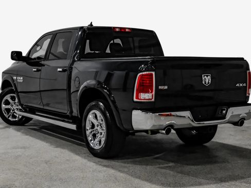 Used 2016 RAM 1500 Laramie w/ Convenience Group AWD/4WD image 8
