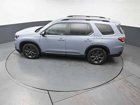 Certified 2025 Honda Pilot Sport image 41