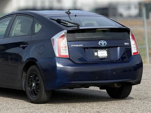 Used 2013 Toyota Prius One image 16
