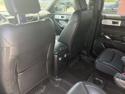 Used 2021 Ford Explorer ST w/ Equipment Group 401A AWD/4WD image 27
